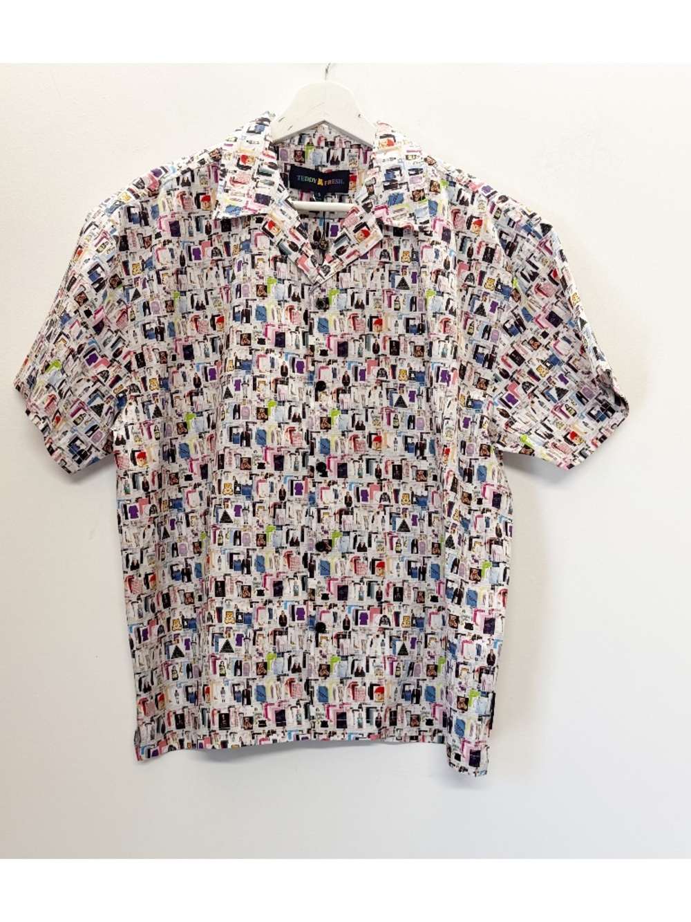 Teddy Fresh Shirt Size S Small Multicolor Photo Logo Button Up New with Tags